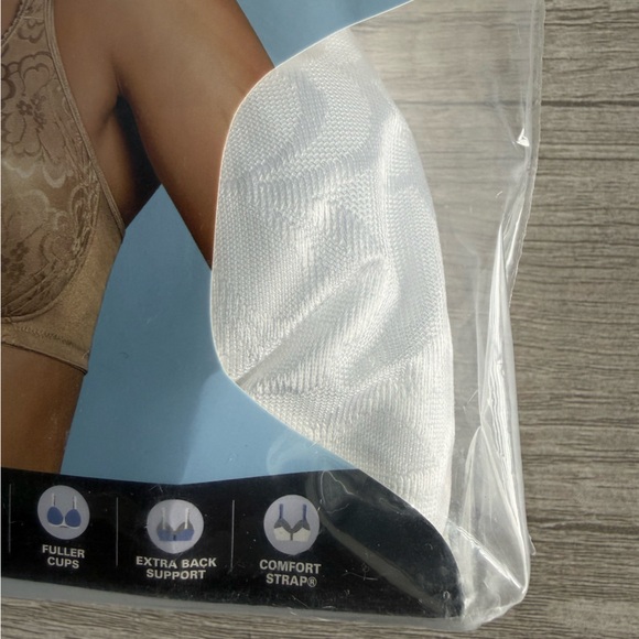 Playtex White 4745 18 Hour Ultimate Lift and Support Wireless Bra 36C - Picture 3 of 10